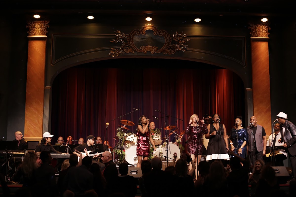 142 Throckmorton Theatre