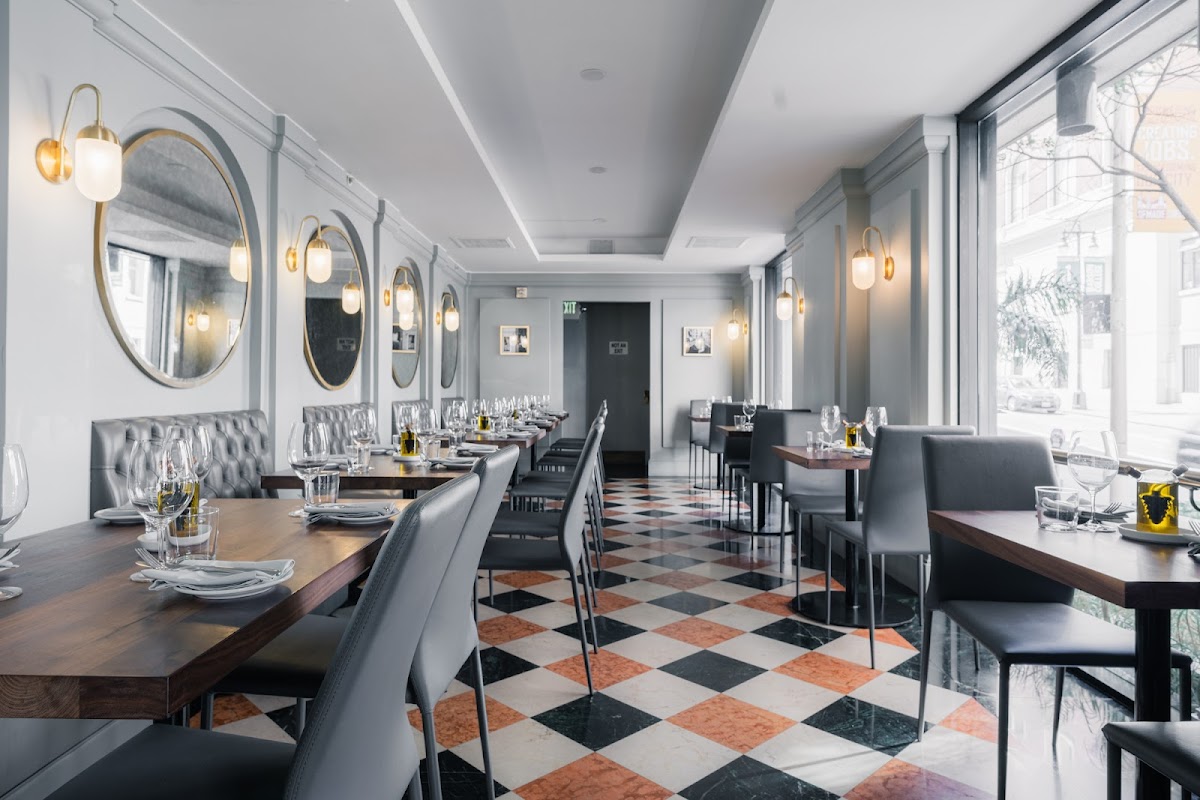 Zingari Steakhouse & Pasta Bar